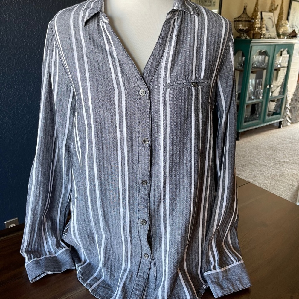 KUT from the Kloth button down shirt